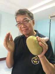 タイのマッサージの先生